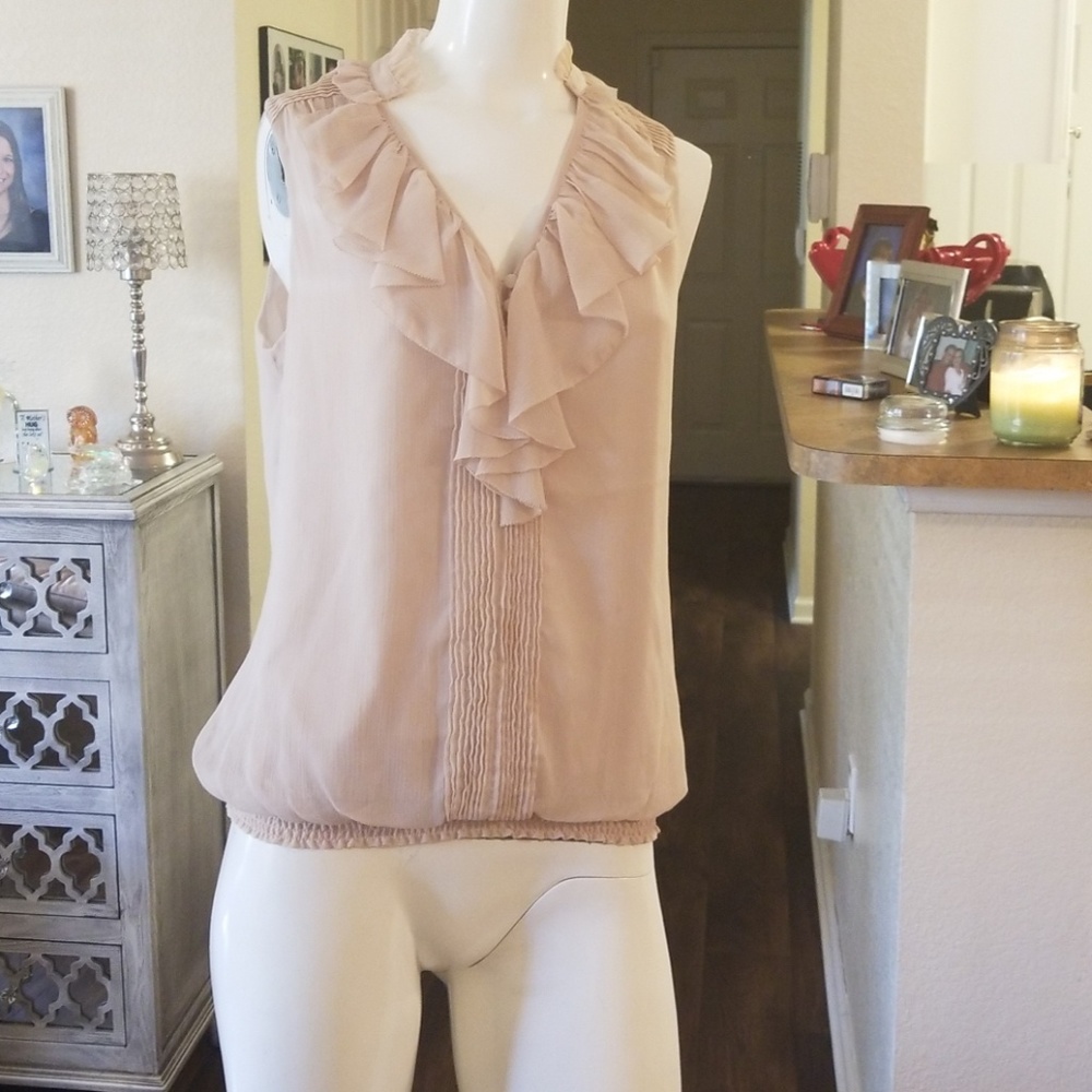 White House Black Market sleeveless shirt